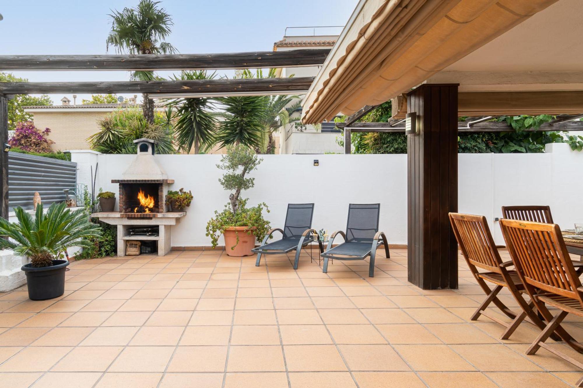 "Charm & Cozy 4Br - 3Ba With Pool & Barbecue" Villa Cambrils Eksteriør billede
